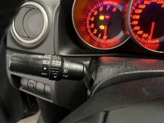 Mazda 3 3 (BK12) Sedan 2.0i 16V (LFN7) [110kW]  (10-2003/12-2009) picture 23