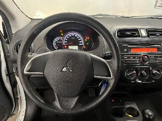 Mitsubishi Space-star Space Star (A0) Hatchback 1.0 12V (3A90(Euro 5)) [52kW]  (05-2012/...)= picture 17