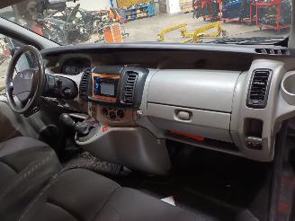 Renault Trafic Trafic New (FL) Van 2.5 dCi 16V 145 (G9U-630(Euro 4)) [107kW]  (08-200=
6/06-2014) picture 5