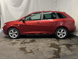 Seat Ibiza Ibiza ST (6J8) Combi 1.6 TDI 105 (CAYC) [77kW]  (03-2010/05-2015) picture 4