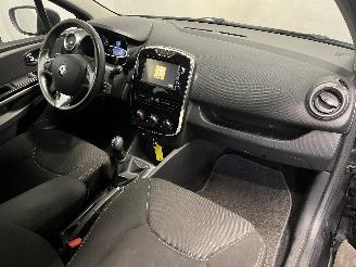 Renault Clio Clio IV Estate/Grandtour (7R) Combi 5-drs 0.9 Energy TCE 90 12V (H4B-4=
00(H4B-A4)) [66kW]  (01-2013/08-2021) picture 12