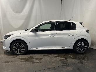Peugeot 208 208 II (UB/UH/UP) Hatchback 5-drs 1.2 Vti 12V PureTech 100 (EB2ADT(HNK=
)) [74kW]  (06-2019/...) picture 3