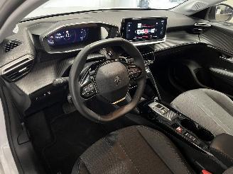 Peugeot 208 208 II (UB/UH/UP) Hatchback 5-drs 1.2 Vti 12V PureTech 100 (EB2ADT(HNK=
)) [74kW]  (06-2019/...) picture 15