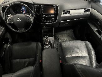 Mitsubishi Outlander Outlander (GF/GG) SUV 2.0 16V PHEV 4x4 (S61) [147kW]  (01-2014/12-2021=
) picture 13