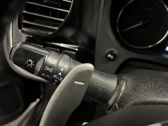 Mitsubishi Outlander Outlander (GF/GG) SUV 2.0 16V PHEV 4x4 (S61) [147kW]  (01-2014/12-2021=
) picture 16