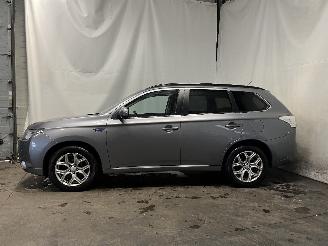 Mitsubishi Outlander Outlander (GF/GG) SUV 2.0 16V PHEV 4x4 (S61) [147kW]  (01-2014/12-2021=
) picture 4