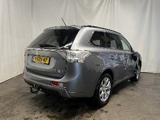 Mitsubishi Outlander Outlander (GF/GG) SUV 2.0 16V PHEV 4x4 (S61) [147kW]  (01-2014/12-2021=
) picture 5