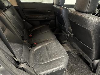 Mitsubishi Outlander Outlander (GF/GG) SUV 2.0 16V PHEV 4x4 (S61) [147kW]  (01-2014/12-2021=
) picture 12