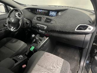 Renault Scenic Scénic III (JZ) MPV 1.2 16V TCe 115 Energy (H5F-400(H5F-A4)) [85kW] =
 (04-2012/09-2016) picture 10