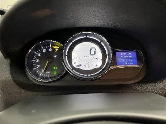 Renault Mégane Megane III Grandtour (KZ) Combi 5-drs 1.2 16V TCE 115 (H5F-400(H5F-A4)=
) [85kW]  (03-2012/02-2016) picture 17
