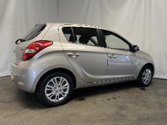 Hyundai I-20 i20 Hatchback 1.2i 16V (G4LA) [57kW]  (09-2008/12-2012) picture 6