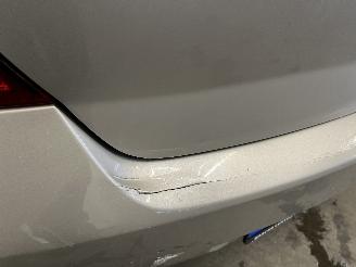 Hyundai I-20 i20 Hatchback 1.2i 16V (G4LA) [57kW]  (09-2008/12-2012) picture 9