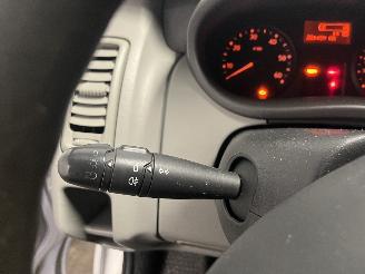 Renault Trafic Trafic New (FL) Van 2.0 dCi 16V 90 (M9R-780) [66kW]  (08-2006/06-2014)= picture 24