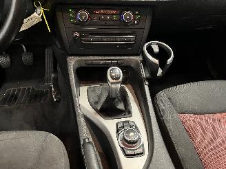 BMW X1 X1 (E84) SUV sDrive 18i 2.0 16V (N46-B20B) [110kW]  (01-2010/06-2015) picture 20