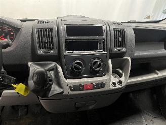 Peugeot Boxer Boxer (U9) Van 2.2 HDi 100 Euro 4 (22DT(4HV)) [74kW]  (04-2006/06-2013=
) picture 25