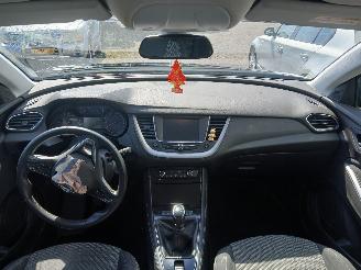 Opel Grandland Grandland (X) SUV 1.2 Turbo 12V (F12XHT(EB2ADTS)) [96kW]  (06-2017/...=
) picture 14