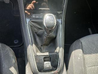 Opel Grandland Grandland (X) SUV 1.2 Turbo 12V (F12XHT(EB2ADTS)) [96kW]  (06-2017/...=
) picture 23