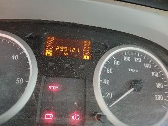 Opel Vivaro Vivaro Van 2.0 CDTI (M9R-692(M9R-F6)) [66kW]  (08-2006/07-2014) picture 2