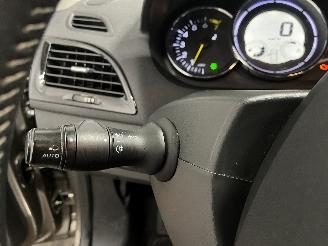 Renault Mégane Megane III Grandtour (KZ) Combi 5-drs 1.2 16V TCE 115 (H5F-400(H5F-A4)=
) [85kW]  (03-2012/02-2016) picture 19