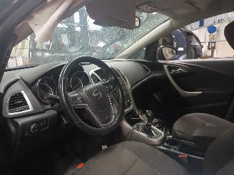 Opel Astra Astra J (PC6/PD6/PE6/PF6) Hatchback 5-drs 1.6 16V (B16XER(Euro 6)) [85=
kW]  (12-2009/10-2015) picture 5