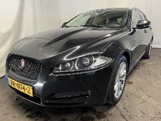 krockskadad bil auto Jaguar XF XF Sportbrake Combi 2.2 D 16V (224DT(DW12C)) [120kW]  (09-2012/04-2014=
) 2014/9