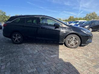 Opel Astra Astra K Sports Tourer Combi 1.6 BiTurbo CDTI 16V (B16DTR) [118kW]  (11=
-2015/12-2022) picture 6