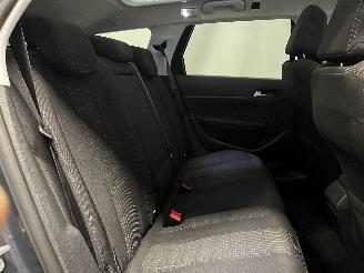 Peugeot 308 308 SW (L4/L9/LC/LJ/LR) Combi 5-drs 1.2 12V e-THP PureTech 130 (EB2DTS=
(HNY)) [96kW]  (03-2014/06-2021) picture 11