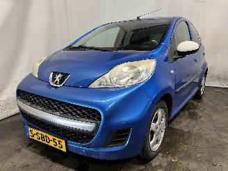 Voiture accidenté Peugeot 107 107 Hatchback 1.0 12V (384F(1KR)) [50kW]  (06-2005/05-2014) 2011/9