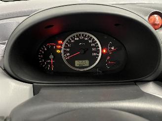 Nissan Almera Almera Tino (V10M) MPV 1.8 16V (QG18DE) [85kW]  (12-2002/02-2006) picture 19