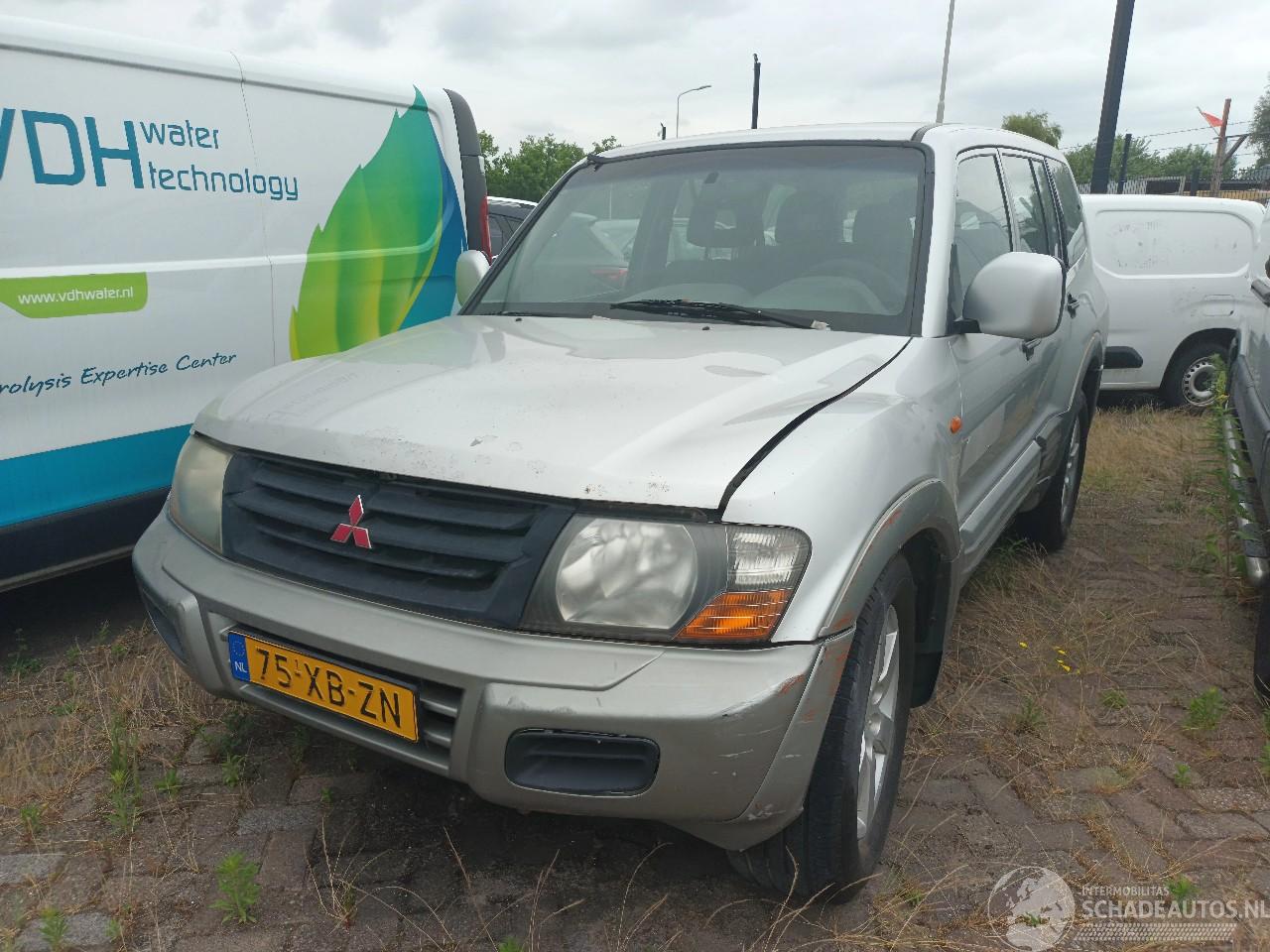 Mitsubishi Pajero Pajero Hardtop (V2/4/6/7) Terreinwagen 3.2 DI-D 16V (4M41) [118kW]  (0=
4-2000/12-2006)