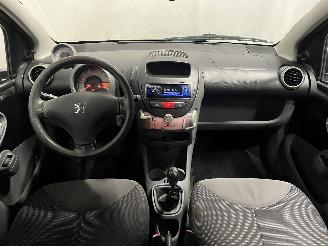 Peugeot 107 107 Hatchback 1.0 12V (384F(1KR)) [50kW]  (06-2005/05-2014) picture 15