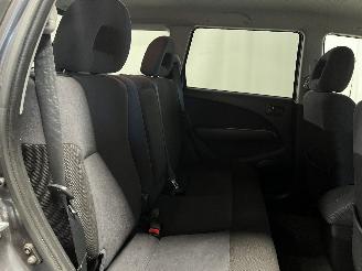Mitsubishi Outlander Outlander (CU) SUV 2.0 16V 4x2 (4G63(DOHC 16V)) [100kW]  (05-2003/10-2=
006) picture 11