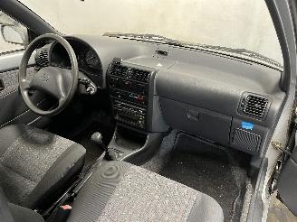 Toyota Starlet Starlet (EP8/NP8) Hatchback 1.3 Friend,XLi 12V (2E-ELU) [55kW]  (12-19=
89/03-1996) picture 13