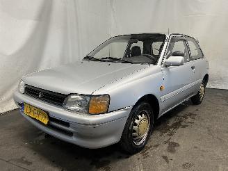 Toyota Starlet Starlet (EP8/NP8) Hatchback 1.3 Friend,XLi 12V (2E-ELU) [55kW]  (12-19=
89/03-1996) picture 2