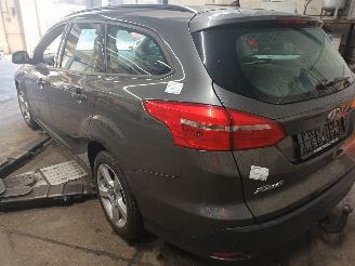 Ford Focus Focus 3 Wagon Combi 1.0 Ti-VCT EcoBoost 12V 100 (M2DC) [74kW]  (02-201=
2/05-2018) picture 4