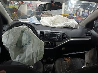Kia Picanto Picanto (TA) Hatchback 1.0 12V (G3LA) [51kW]  (05-2011/06-2017) picture 5
