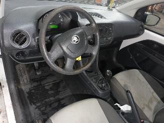 Skoda Citigo Citigo Hatchback 1.0 12V (CHYA) [44kW]  (10-2011/08-2019) picture 5
