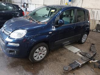 Sloopauto Fiat Panda Panda (312) Hatchback 0.9 TwinAir 60 (312.A.6000) [44kW]  (12-2013/...=
) 2015/3