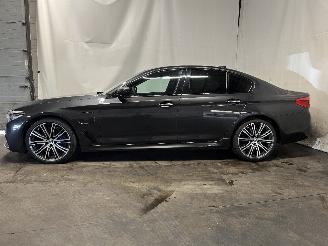 BMW 5-serie 5 serie (G30) Sedan 530e iPerformance (B48-B20A) [185kW]  (03-2017/06-=
2020) picture 3