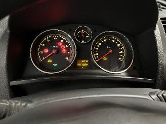 Opel Zafira Zafira (M75) MPV 1.6 16V (Z16XEP(Euro 4)) [77kW]  (07-2005/09-2012) picture 23