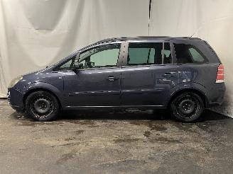 Opel Zafira Zafira (M75) MPV 1.6 16V (Z16XEP(Euro 4)) [77kW]  (07-2005/09-2012) picture 4