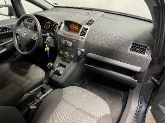 Opel Zafira Zafira (M75) MPV 1.6 16V (Z16XEP(Euro 4)) [77kW]  (07-2005/09-2012) picture 17