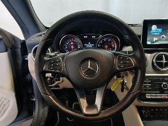 Mercedes Cla-klasse CLA Shooting Brake (117.9) Combi 1.6 CLA-200 16V (M270.910) [115kW]  (=
01-2015/03-2019) picture 21