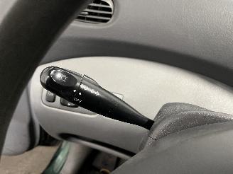 Toyota Yaris Yaris Verso (P2) MPV 1.3 16V (2NZFE) [63kW]  (08-1999/10-2002) picture 27