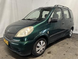 Toyota Yaris Yaris Verso (P2) MPV 1.3 16V (2NZFE) [63kW]  (08-1999/10-2002) picture 3