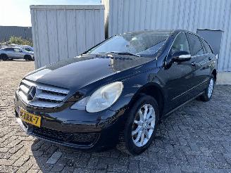 Mercedes R-klasse R (W251) MPV 3.5 350 V6 24V 4-Matic (M272.967) [200kW]  (08-2005/12-20=
12) picture 2