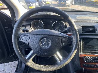 Mercedes R-klasse R (W251) MPV 3.5 350 V6 24V 4-Matic (M272.967) [200kW]  (08-2005/12-20=
12) picture 17