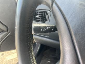 Mercedes SLK SLK (R170) Cabrio 2.0 200 16V (M111.946) [100kW]  (09-1996/03-2000) picture 21