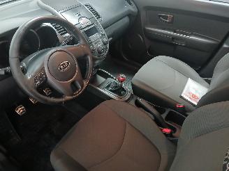 Kia Soul Soul I (AM) MPV 1.6 CRDi 16V (D4FB) [94kW]  (02-2009/03-2014) picture 12