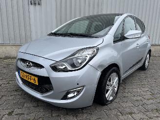 Vaurioauto  passenger cars Hyundai Ix20 iX20 (JC) SUV 1.6i 16V (G4FC-G) [92kW]  (11-2010/07-2019) 2011/5